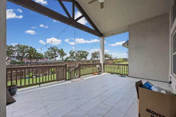 Building Photo - 1036 Almeria Bend