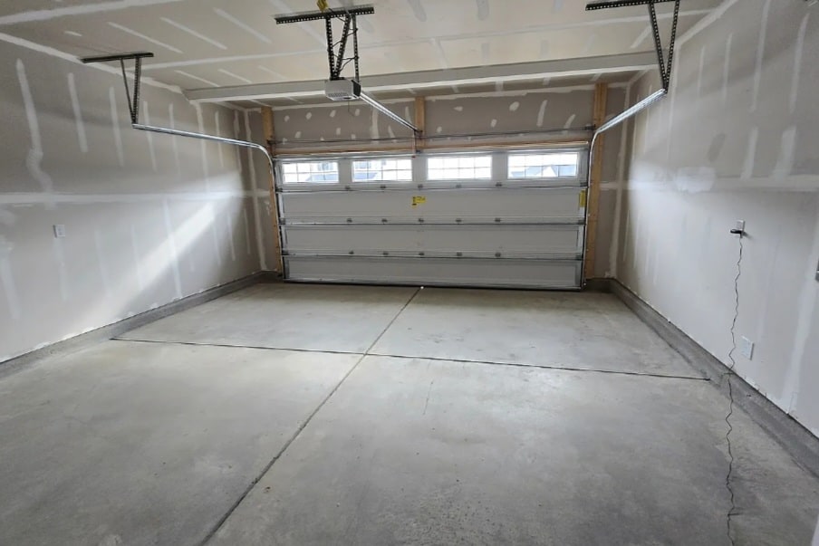 Building Photo - 329 Glacier Lk Dr