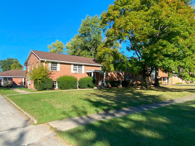 Building Photo - 2633 South St