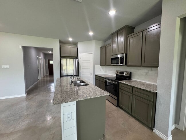 Building Photo - 1459 Dryden Ave