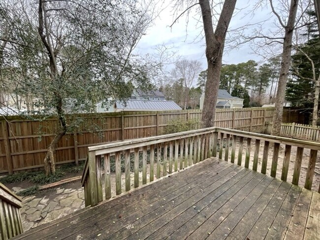 Building Photo - 1017 Bren Arbor Ct