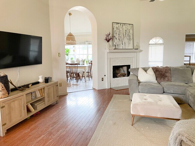 Building Photo - 6675 Raner Creek Dr