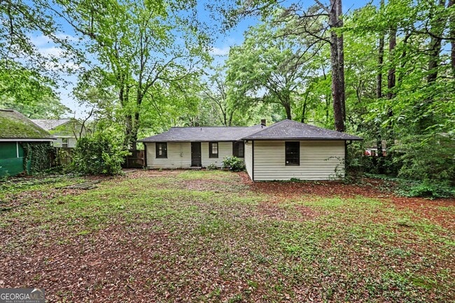 Building Photo - 3743 Poplar Dr