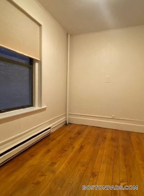 Building Photo - 614 Columbus Ave