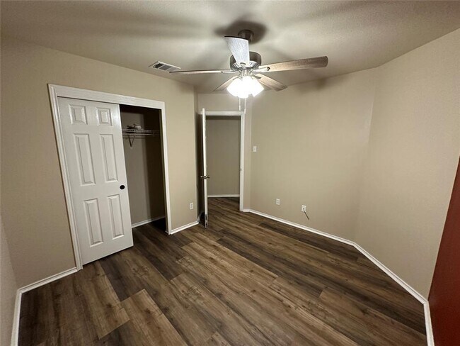 Building Photo - 10214 Maydelle Dr