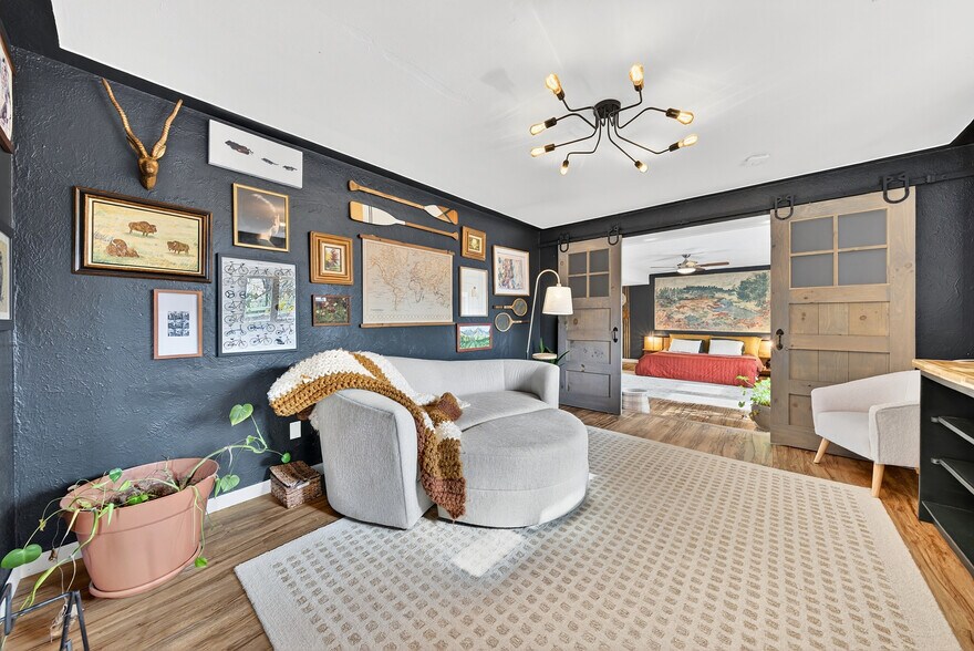 Building Photo - 2618 Meade St