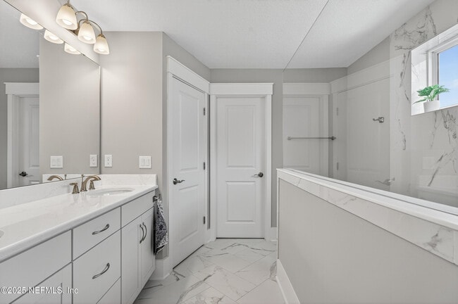 Building Photo - 434 Settler's Landing Dr