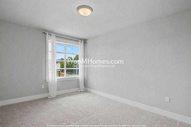 Building Photo - 3544 SW Tegart Ln