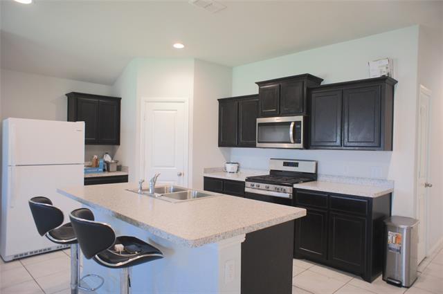 Building Photo - 16428 Milwaukee St