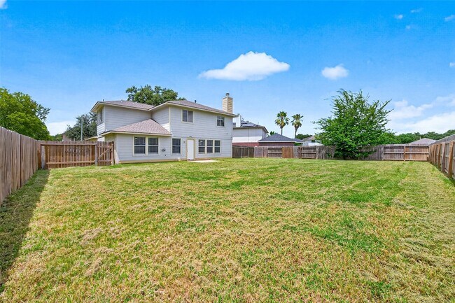 Building Photo - 3219 Watercliff Ct