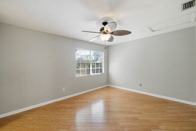 Building Photo - 2387 Gregory Dr