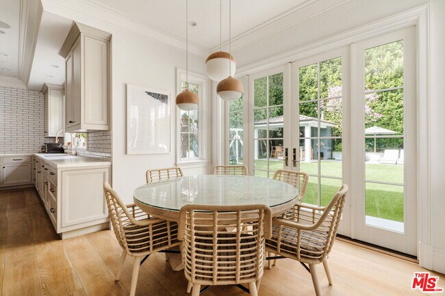 Building Photo - 957 Corsica Dr