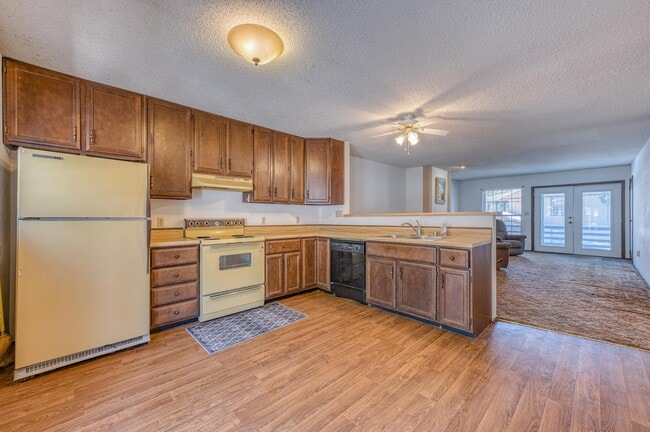 Building Photo - 120 Lower Terrace Dr