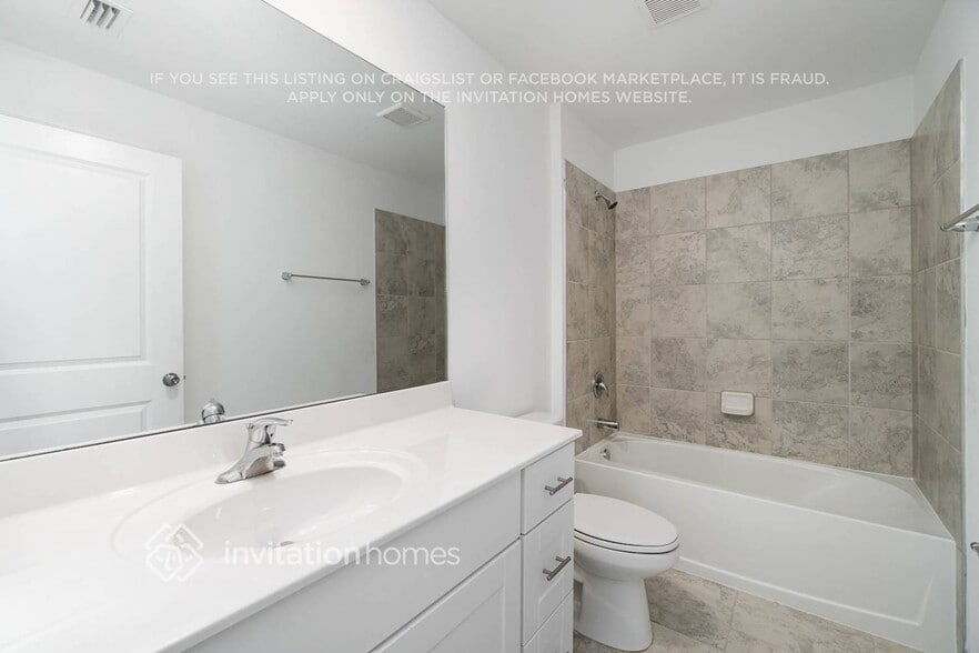 Building Photo - 4227 Palatina Way