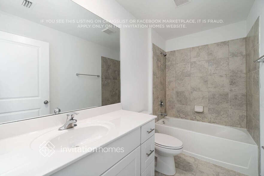 Building Photo - 4323 Palatina Way