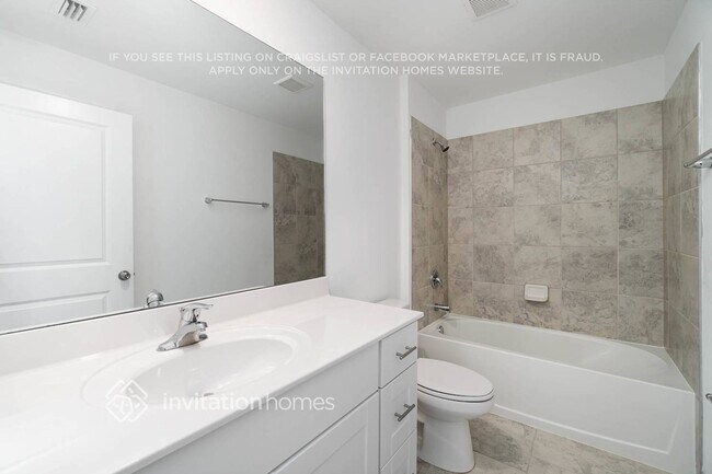Building Photo - 4231 Palatina Way
