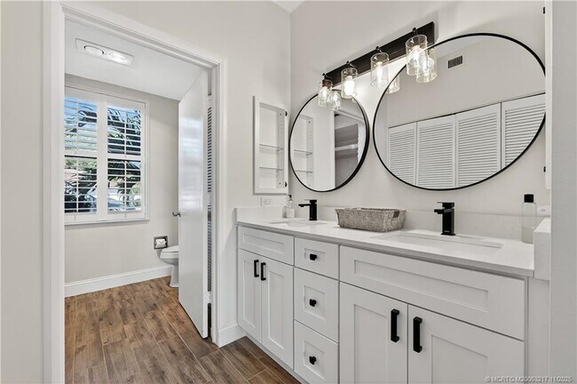 Building Photo - 13438 Harbour Ridge Blvd