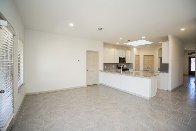 Building Photo - 3318 Parker Trce Dr