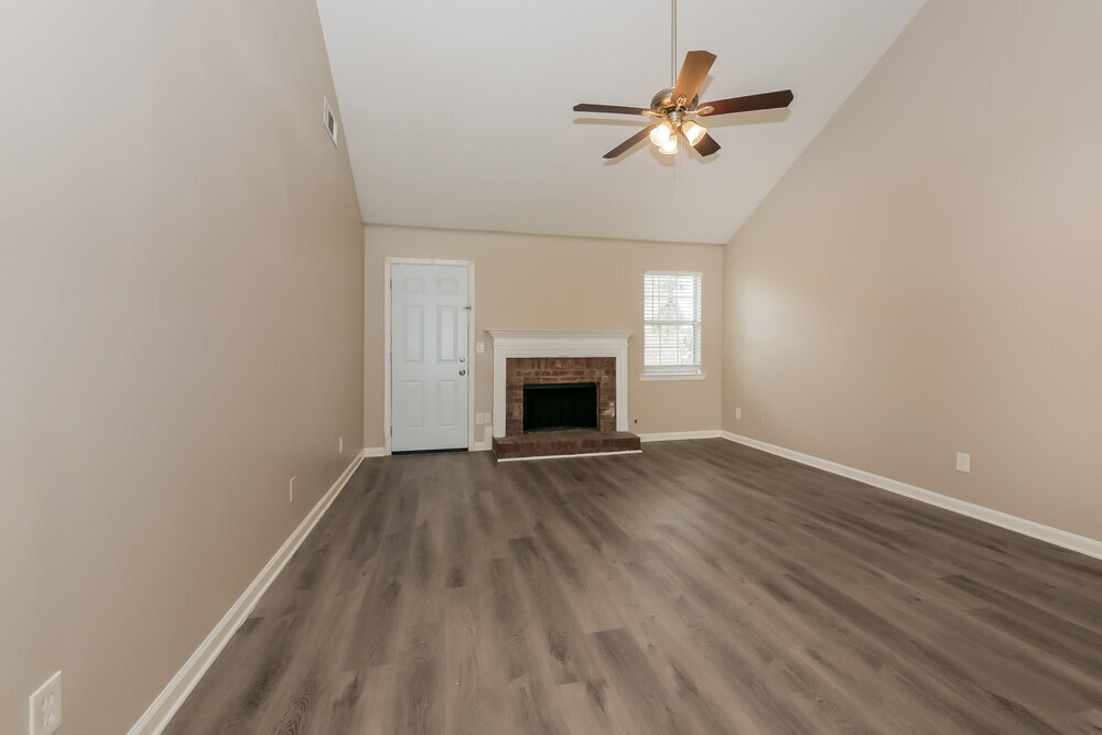 Building Photo - 2081 Wedgewood Dr