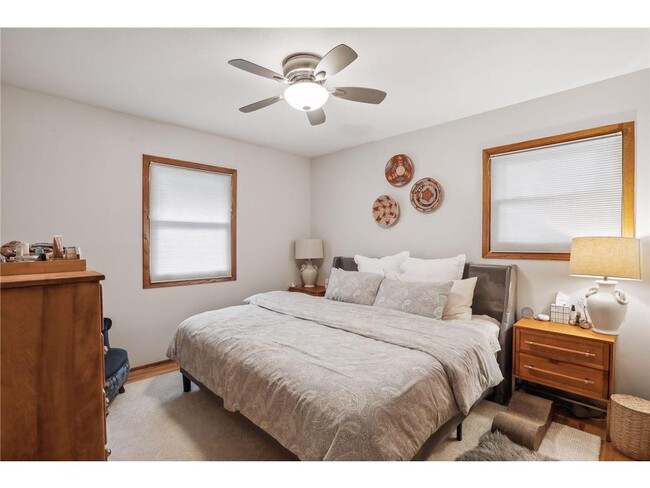 Building Photo - 4237 Ottawa Ave S