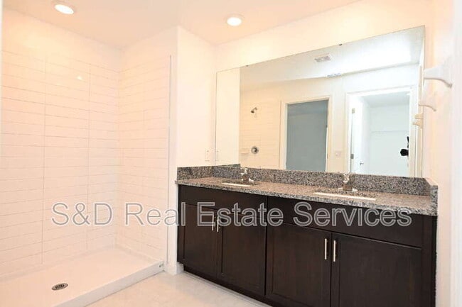 Building Photo - 2674 Red Egret Dr