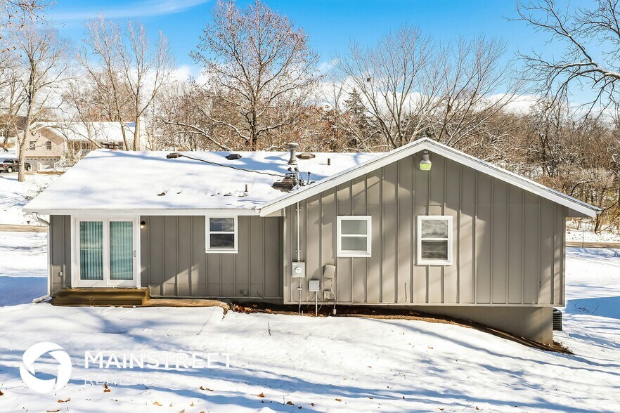 Building Photo - 6610 NW Graden Rd