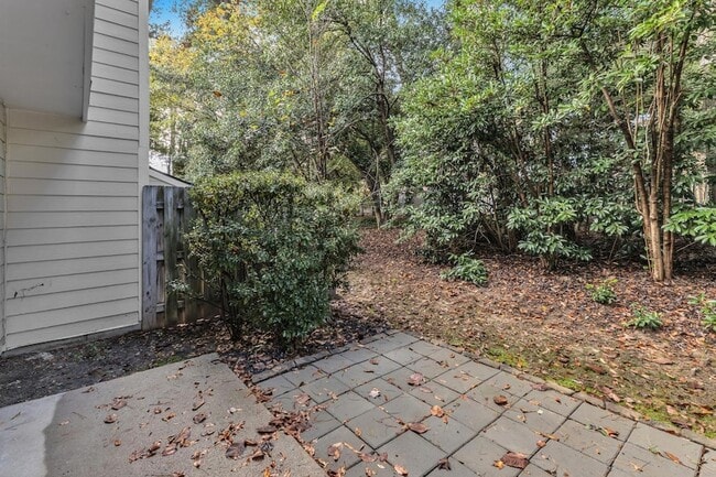 Building Photo - 2430 Condor Ct