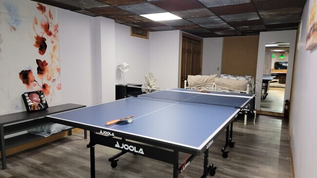 Building Photo - 140 Paquette Cir