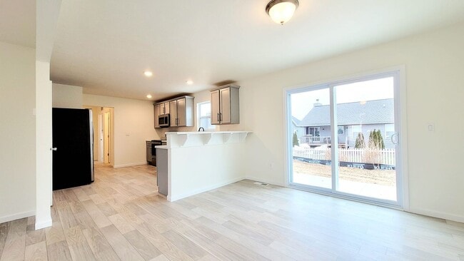 Building Photo - 1929 Blue Stem Ct