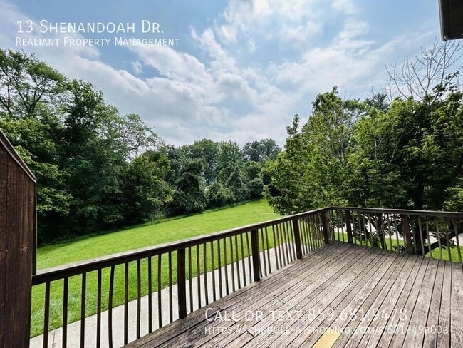 Building Photo - 13 Shenandoah Dr