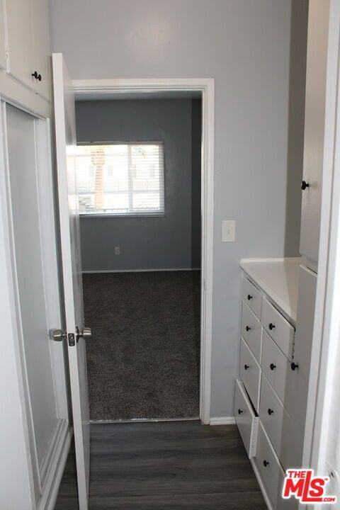 Building Photo - 115 N Oak St