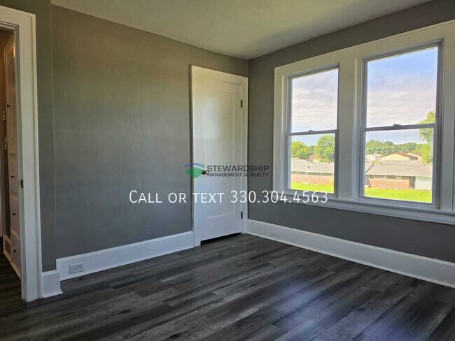 Building Photo - 12990 Lincoln Way W
