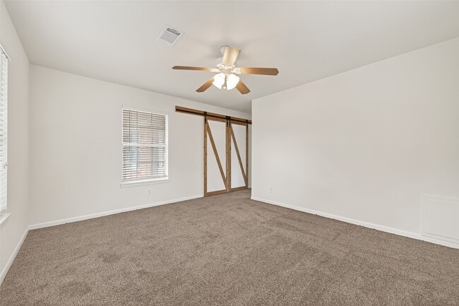 Building Photo - 1411 Mimosa Ln