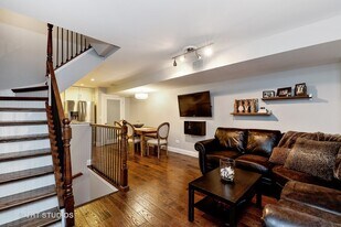 Building Photo - 2235 N Clifton Ave