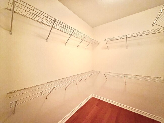 Building Photo - Blackmore Ranch Cul-de-Sac Home w/ Loft, 3-Car Tandem Garage & RV Parking