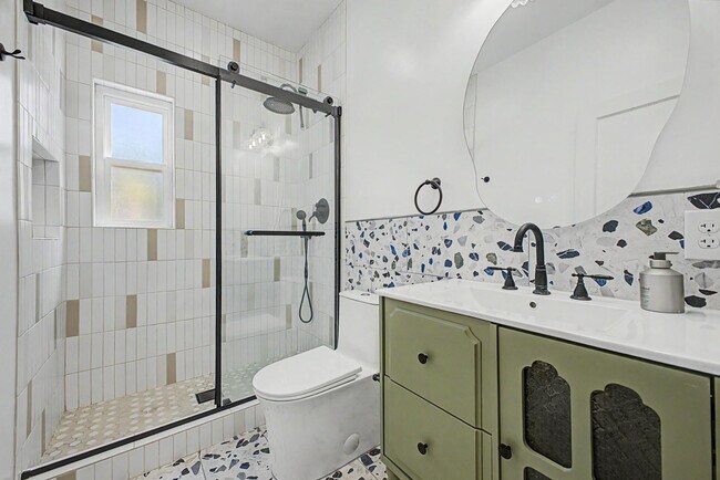 Building Photo - 311 West Campbell Ave