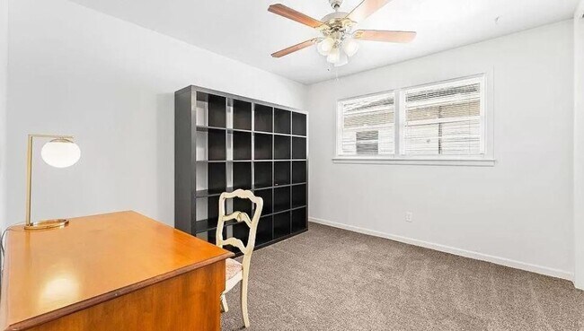 Building Photo - PRE-LEASING for JULY - Modern Chic 3 Bedroom Home