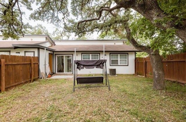 Building Photo - 10407 Burmaster Ln