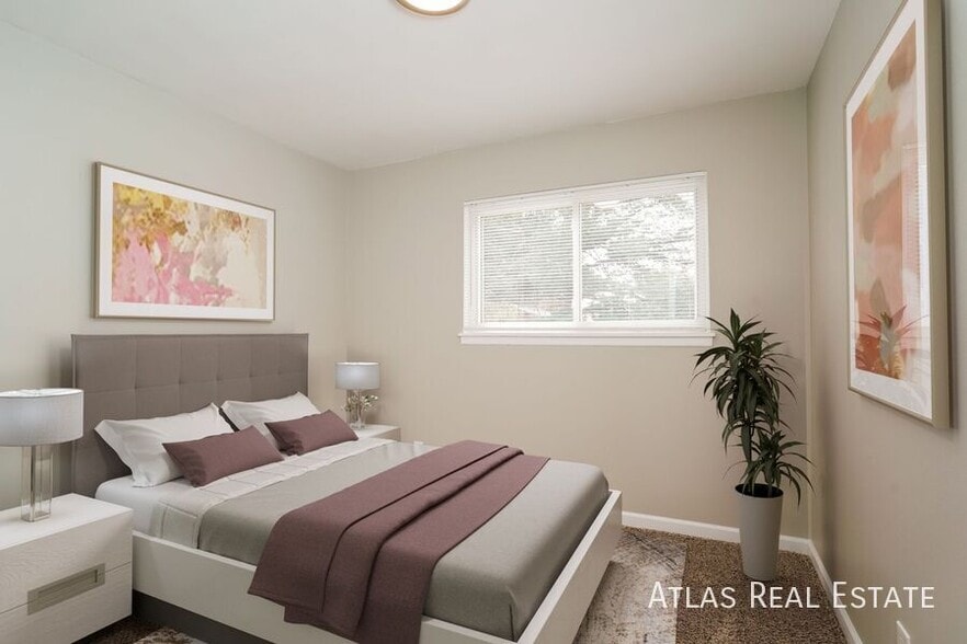 Building Photo - 804 2nd St