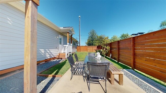 Building Photo - 1201 Northwood St