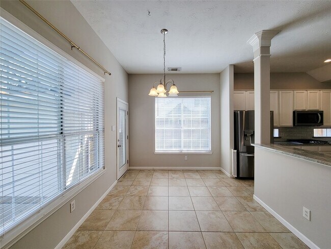 Building Photo - 31406 Capella Cir