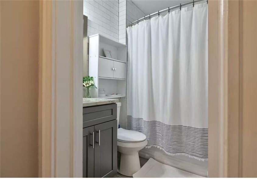 Building Photo - 1074 Jefferson Ave