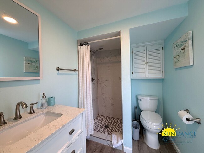 Building Photo - 4000 Gulf Terrace Dr