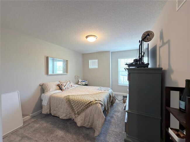 Building Photo - 10518 Weston Wy N