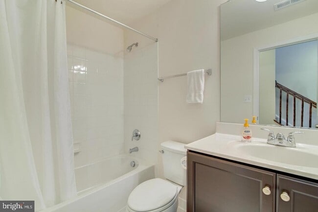 Building Photo - 42261 Riggins Ridge Terrace