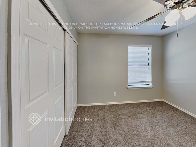 Building Photo - 2204 Amhearst Ct