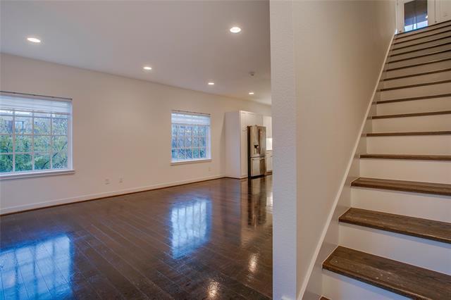 Building Photo - 602 Finley Ct