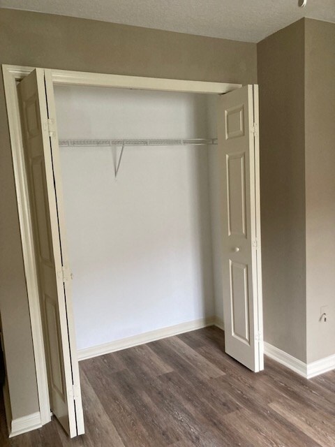 Building Photo - 6 Pony Ln