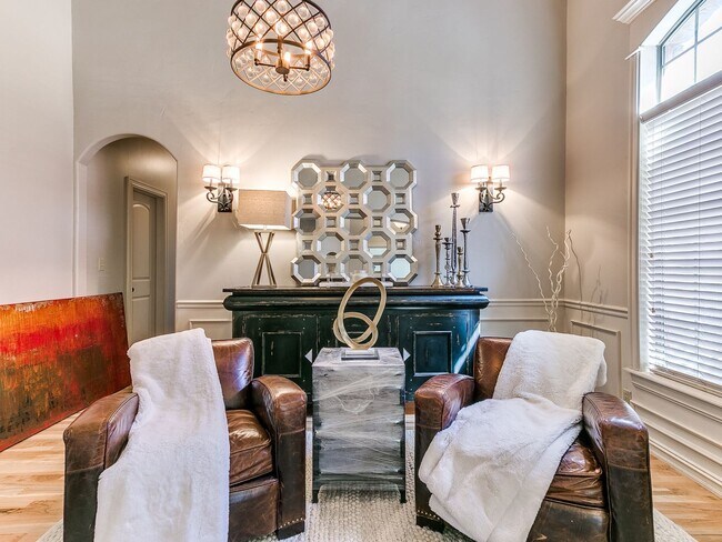 Building Photo - Gorgeous 2 Story Home In Bixby Schools!