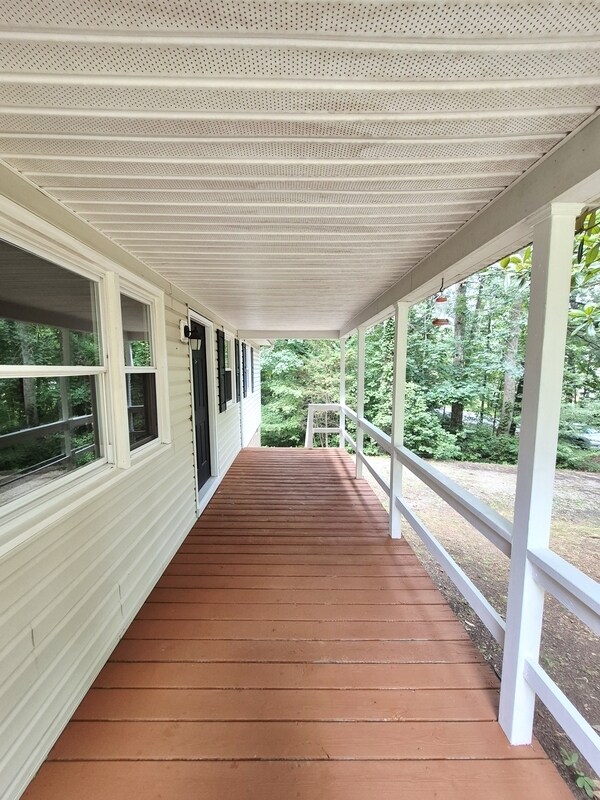Building Photo - 3041 Clintwood Rd